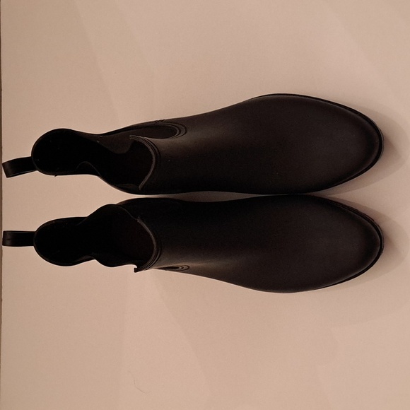 Jeffery Campbell woman's size 9 EU 39 matte black waterproof chelsea rain boot - Picture 5 of 8